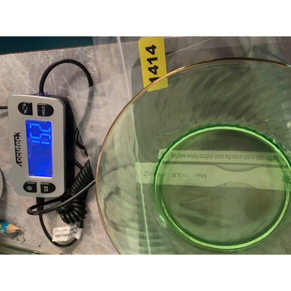 Anchor Hocking 8 Inch Spiral Pattern Green Uranium Depression Glass Plate Gold B - Picture 7 of 7